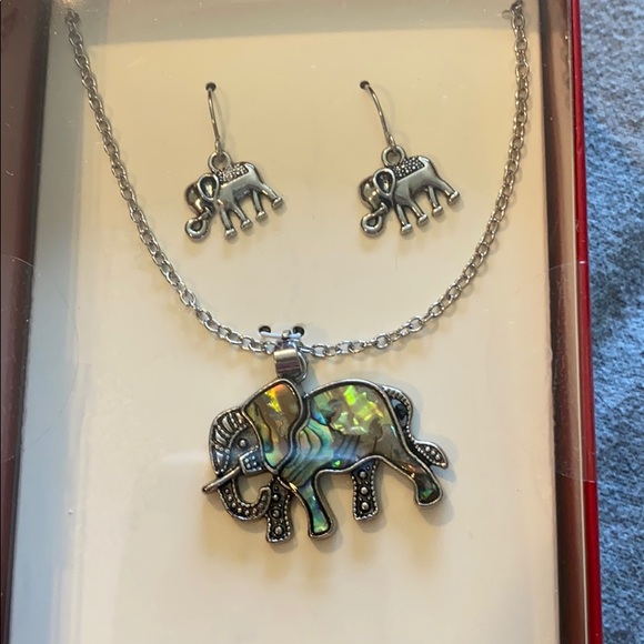 Jewelry - Elephant earrings and necklace set